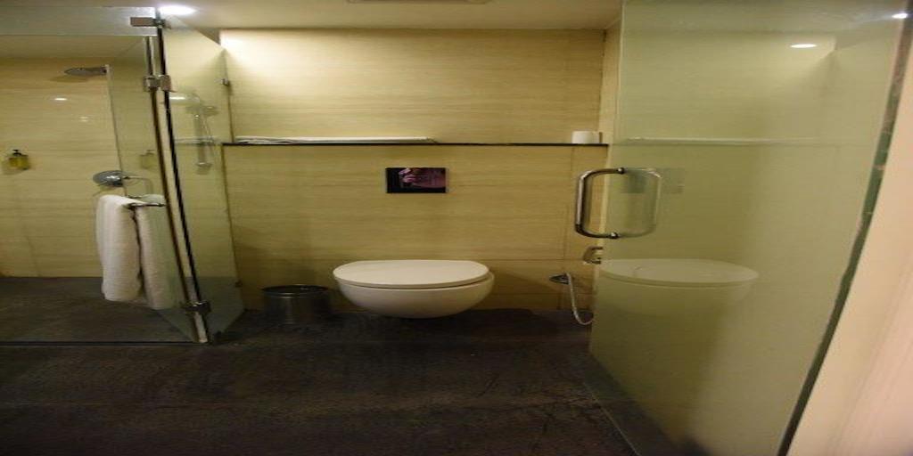 Hotel The Madison Nueva Delhi Exterior foto